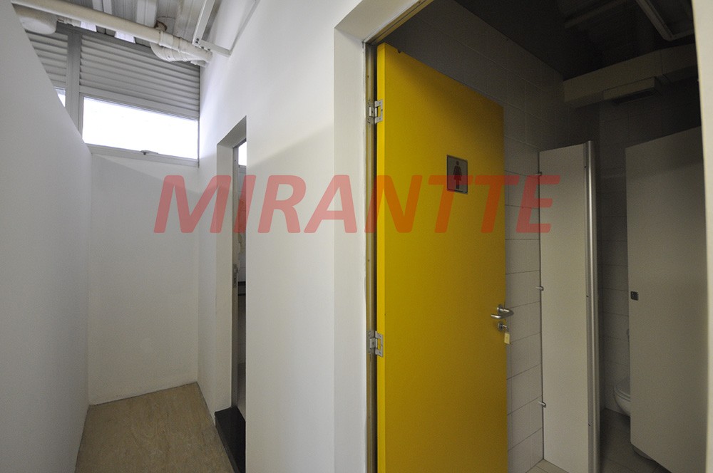 Comercial de 1970m² em Lapa