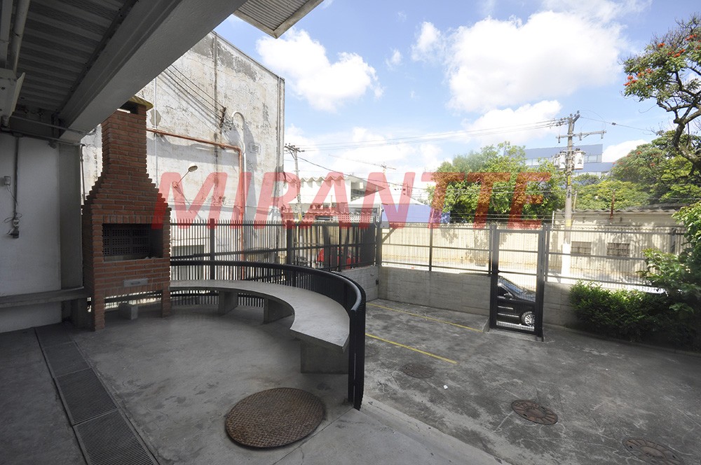 Comercial de 1970m² em Lapa