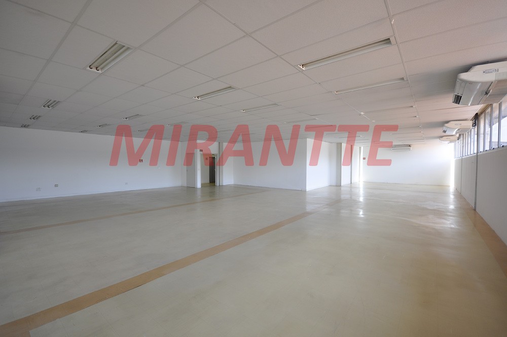 Comercial de 1970m² em Lapa