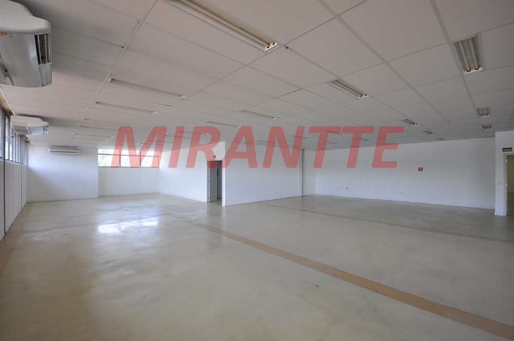 Comercial de 1970m² em Lapa