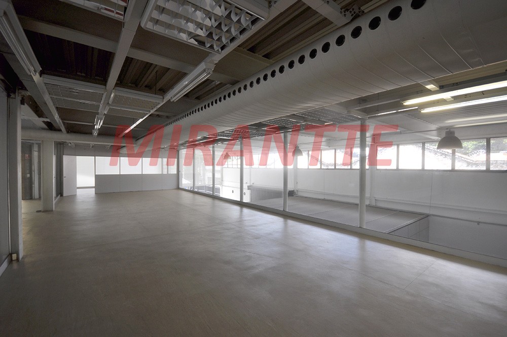 Comercial de 1970m² em Lapa