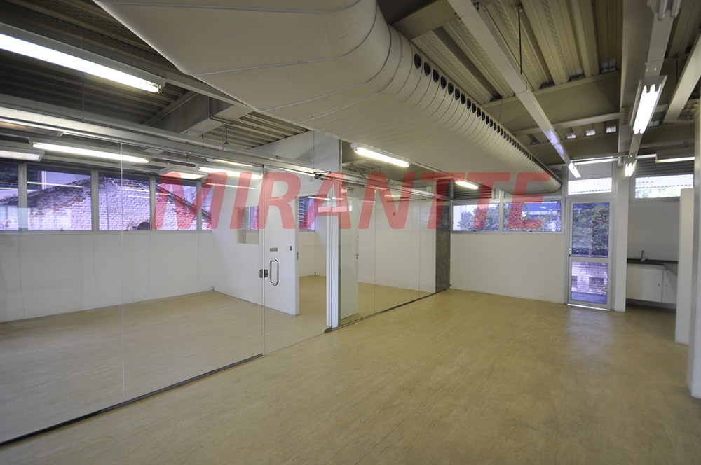 Comercial de 1970m² em Lapa