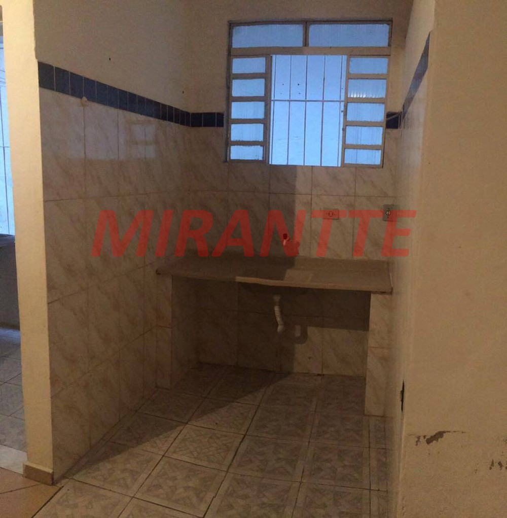 Comercial de 850m² em Jardim Peri