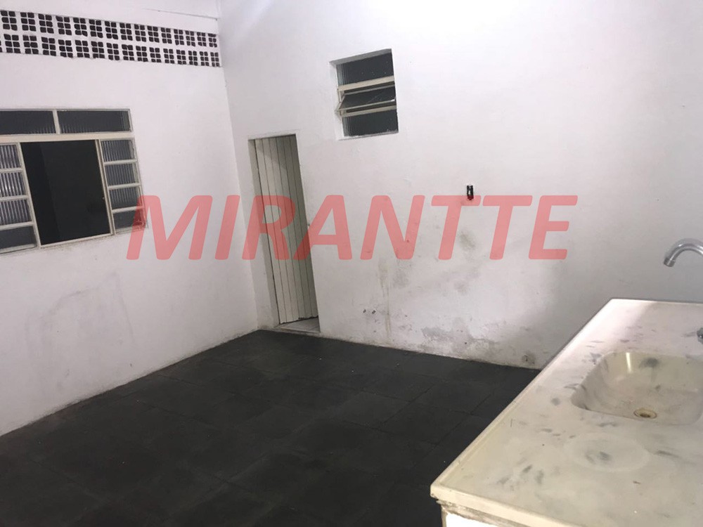 Comercial de 850m² em Jardim Peri