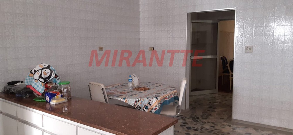 Casa terrea de 216m² com 3 quartos em Barro Branco (Zona Norte)