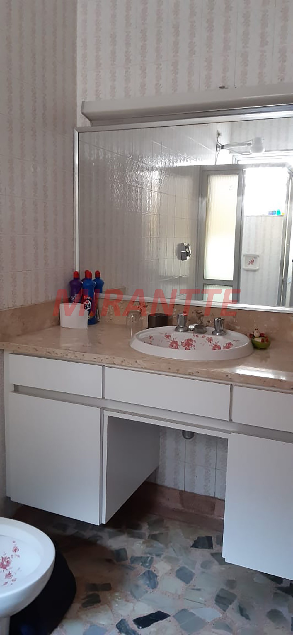 Casa terrea de 216m² com 3 quartos em Barro Branco (Zona Norte)