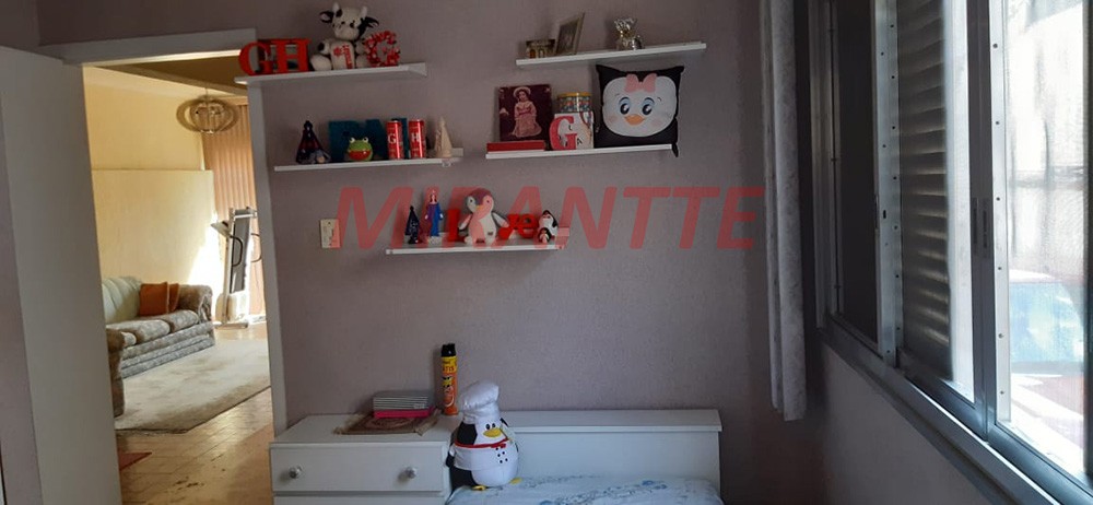 Casa terrea de 216m² com 3 quartos em Barro Branco (Zona Norte)