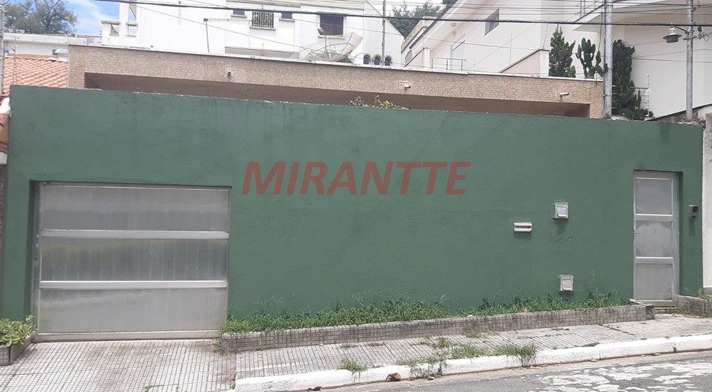 Casa terrea de 216m² com 3 quartos em Barro Branco (Zona Norte)