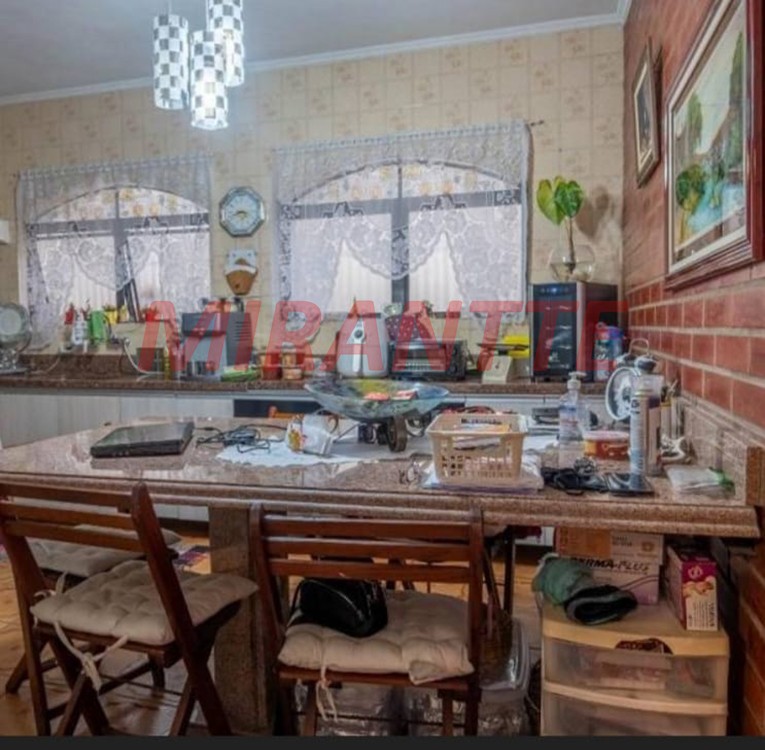 Sobrado de 232m² com 5 quartos em Mandaqui