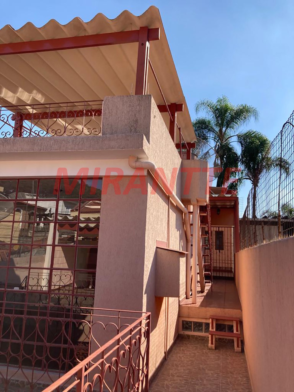 Sobrado de 150m² com 3 quartos em Tremembe
