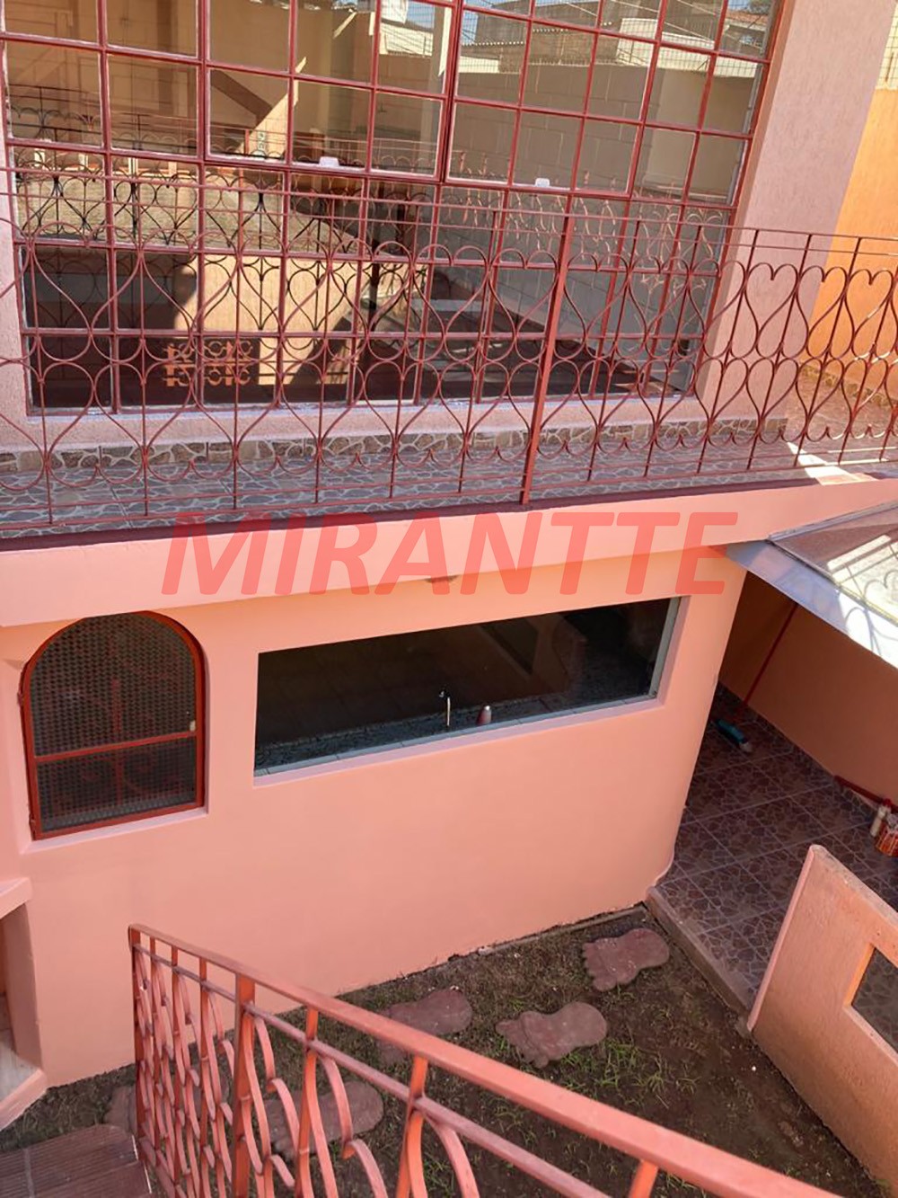 Sobrado de 150m² com 3 quartos em Tremembe