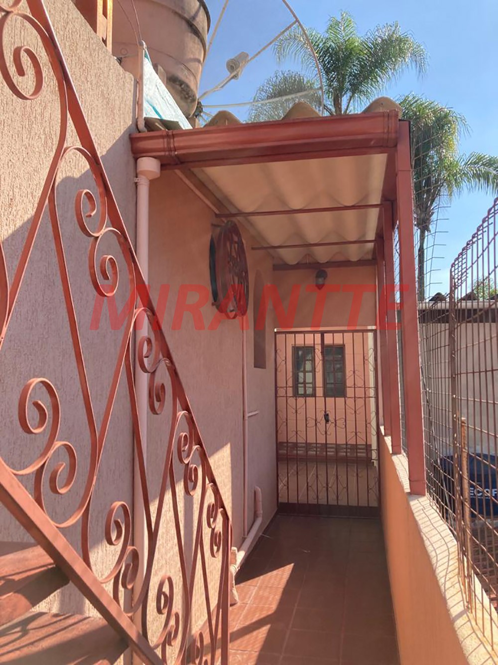 Sobrado de 150m² com 3 quartos em Tremembe