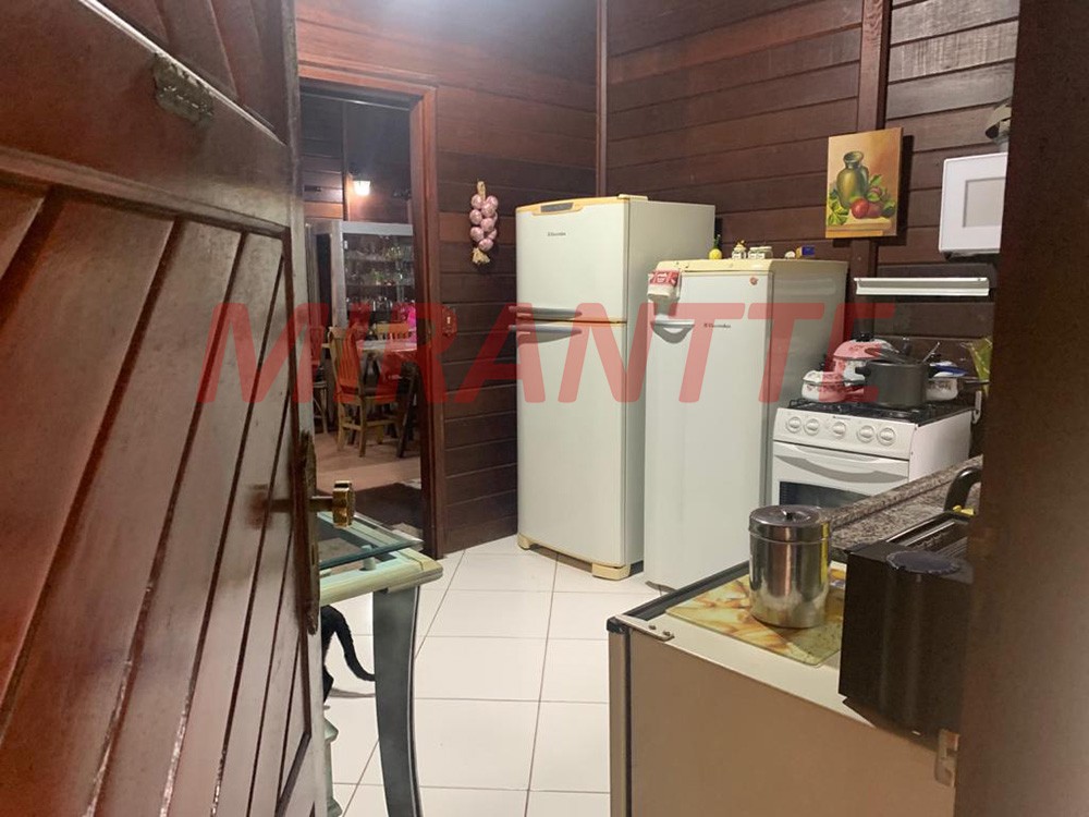 Casa terrea de 250m² com 3 quartos em Serra Da Cantareira