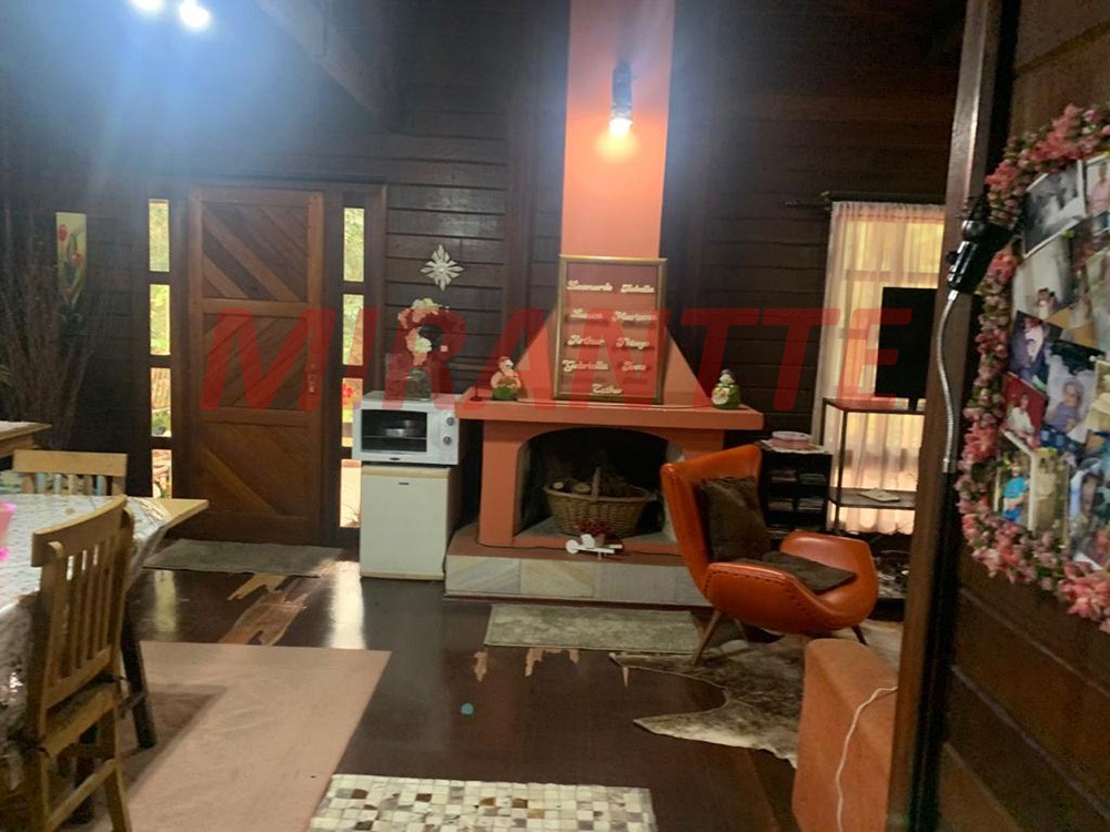 Casa terrea de 250m² com 3 quartos em Serra Da Cantareira