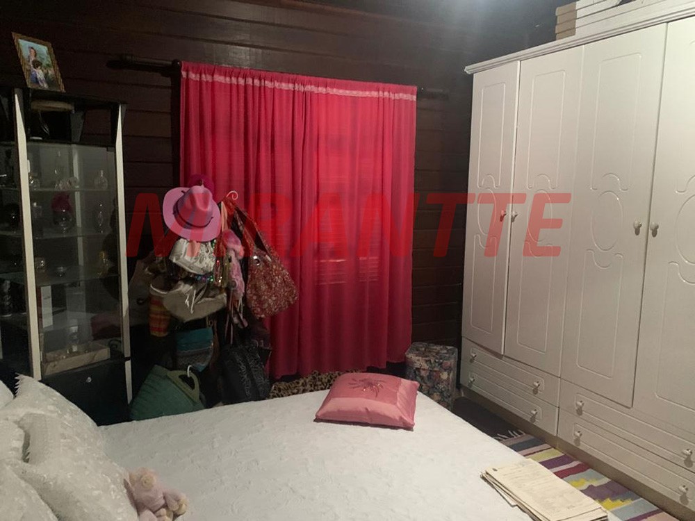 Casa terrea de 250m² com 3 quartos em Serra Da Cantareira