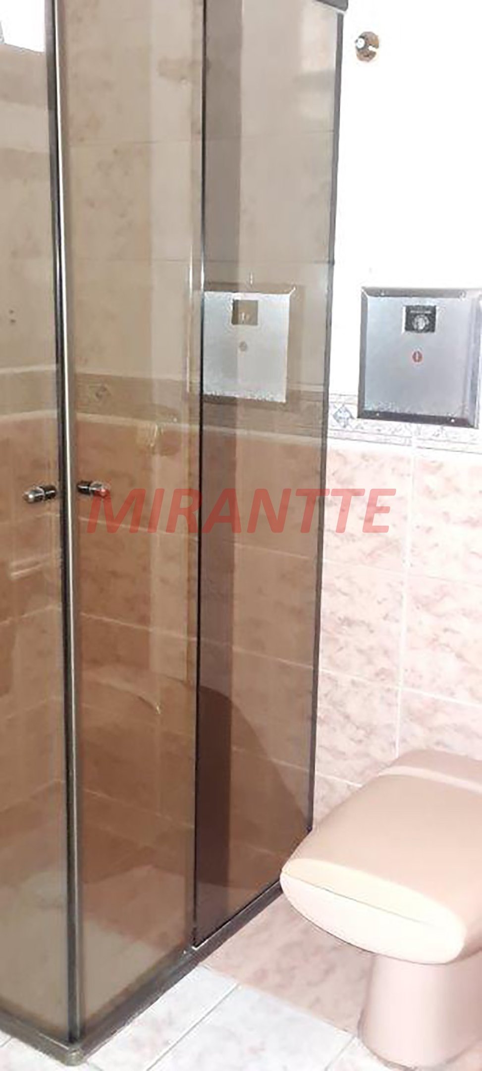 Sobrado de 248m² com 4 quartos em Casa Verde