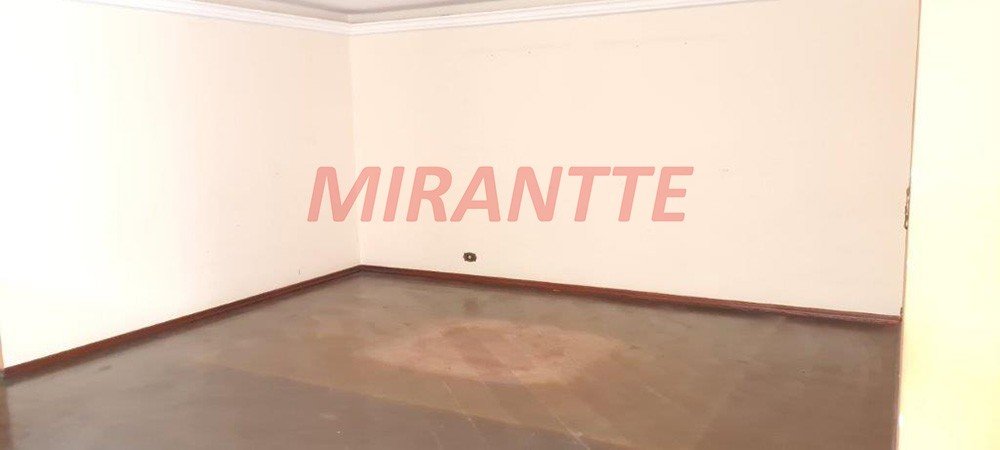 Sobrado de 248m² com 4 quartos em Casa Verde