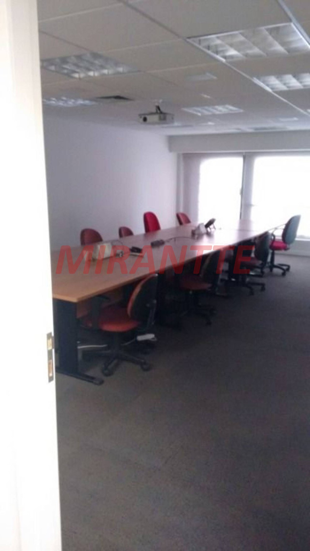 Comercial de 200m² em Bela Vista