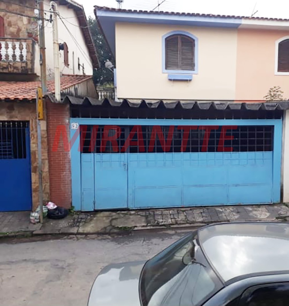 Sobrado de 162m² com 6 quartos em Tremembe