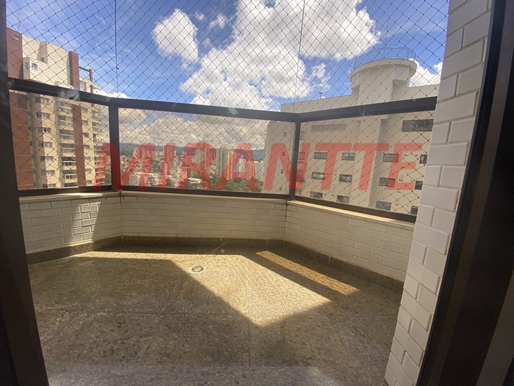 Apartamento de 230m² com 4 quartos em Santana