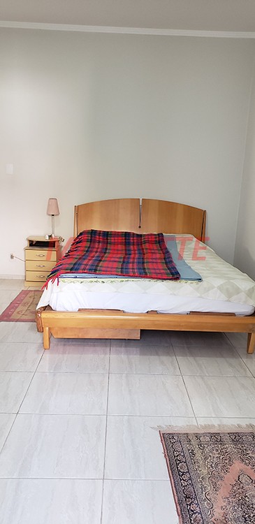 Sobrado de 190m² com 8 quartos em Jardim São Paulo