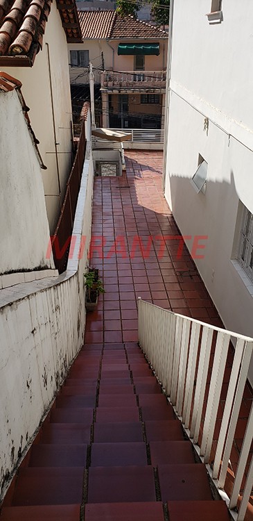Sobrado de 190m² com 8 quartos em Jardim São Paulo