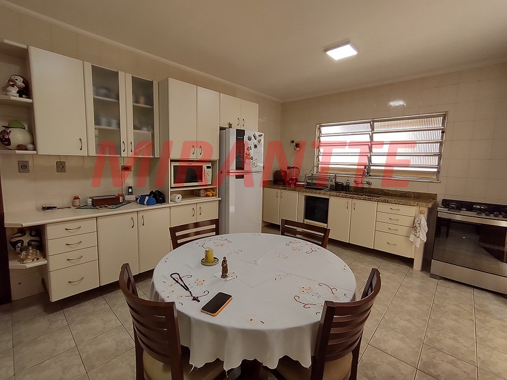 Sobrado de 374m² com 7 quartos em Jardim França