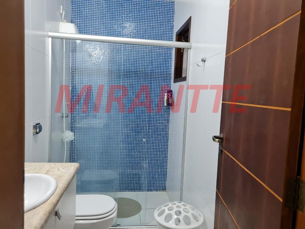 Sobrado de 360m² com 3 quartos em Horto Florestal