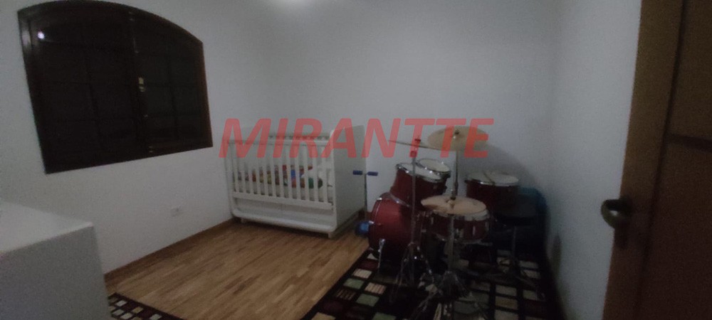 Sobrado de 125m² com 3 quartos em Vila Galvão