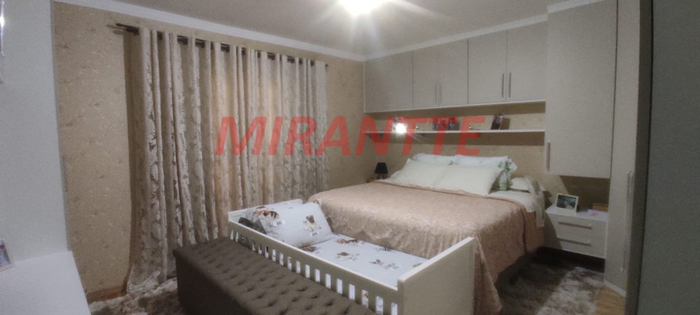 Sobrado de 125m² com 3 quartos em Vila Galvão