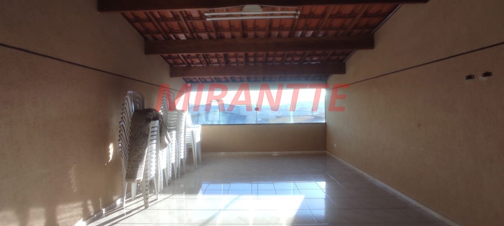 Sobrado de 125m² com 3 quartos em Vila Galvão