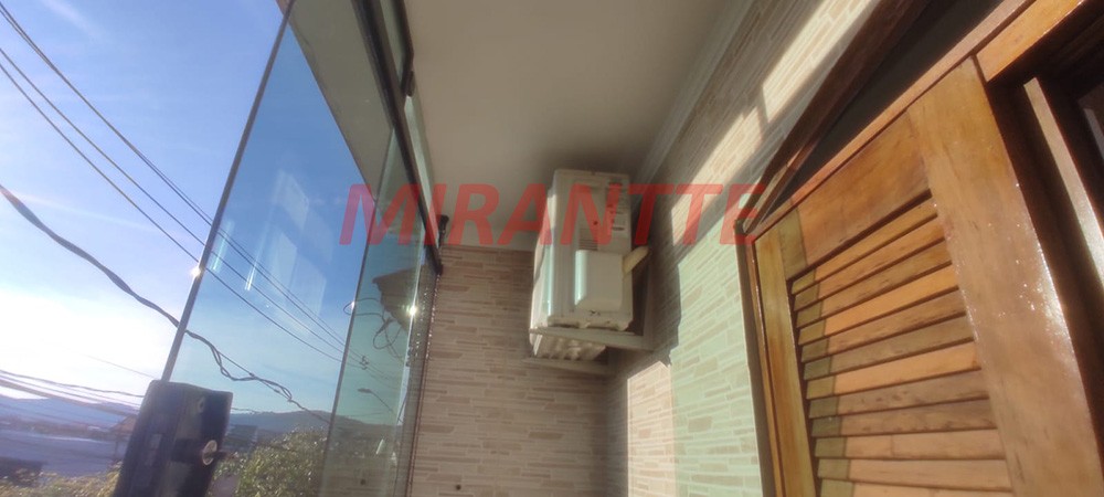 Sobrado de 125m² com 3 quartos em Vila Galvão