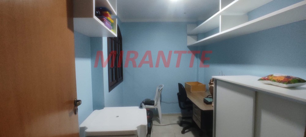 Sobrado de 125m² com 3 quartos em Vila Galvão