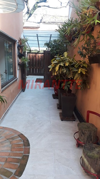 Sobrado de 195m² com 3 quartos em Aclimação