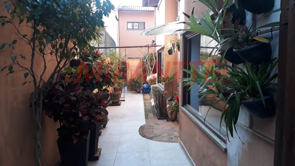 Sobrado de 195m² com 3 quartos em Aclimação