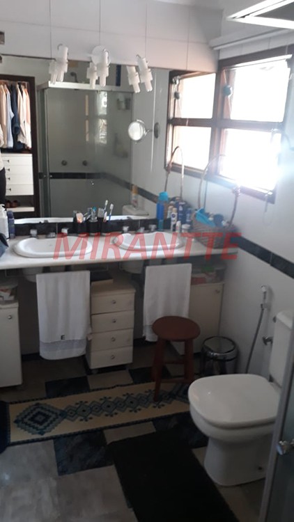 Sobrado de 195m² com 3 quartos em Aclimação
