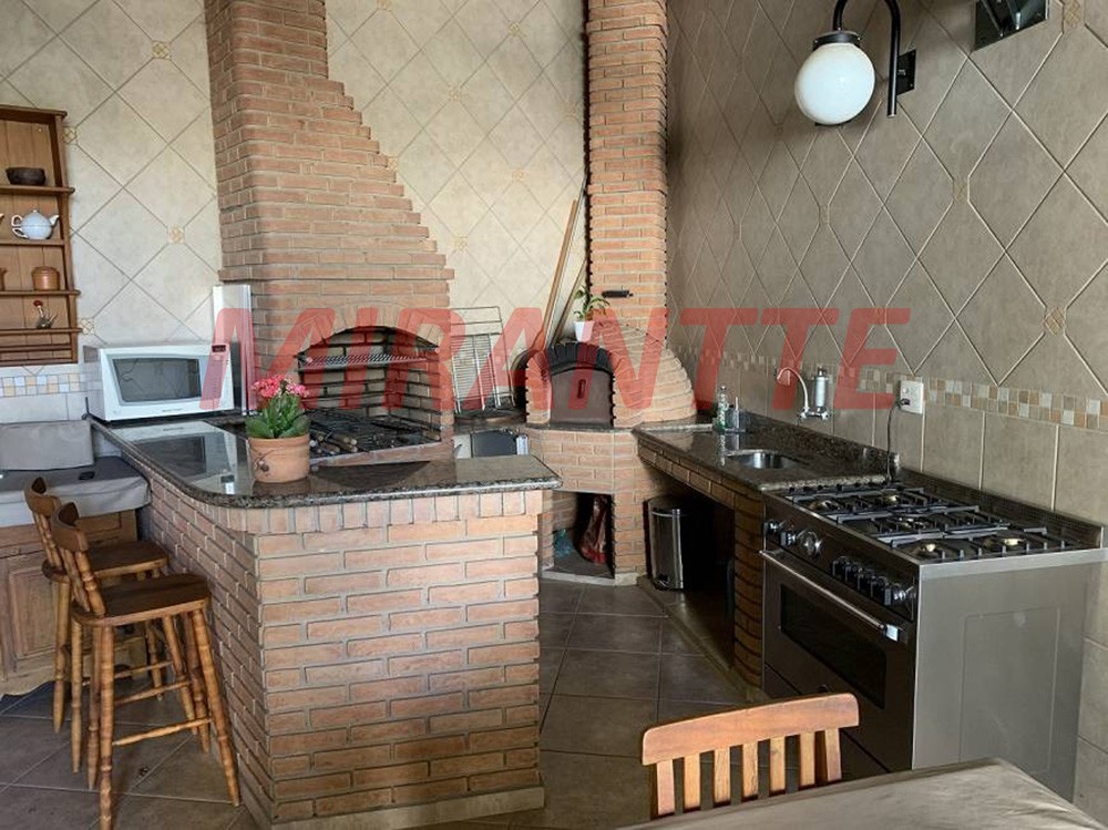 Sobrado de 511m² com 5 quartos em Jardim São Bento