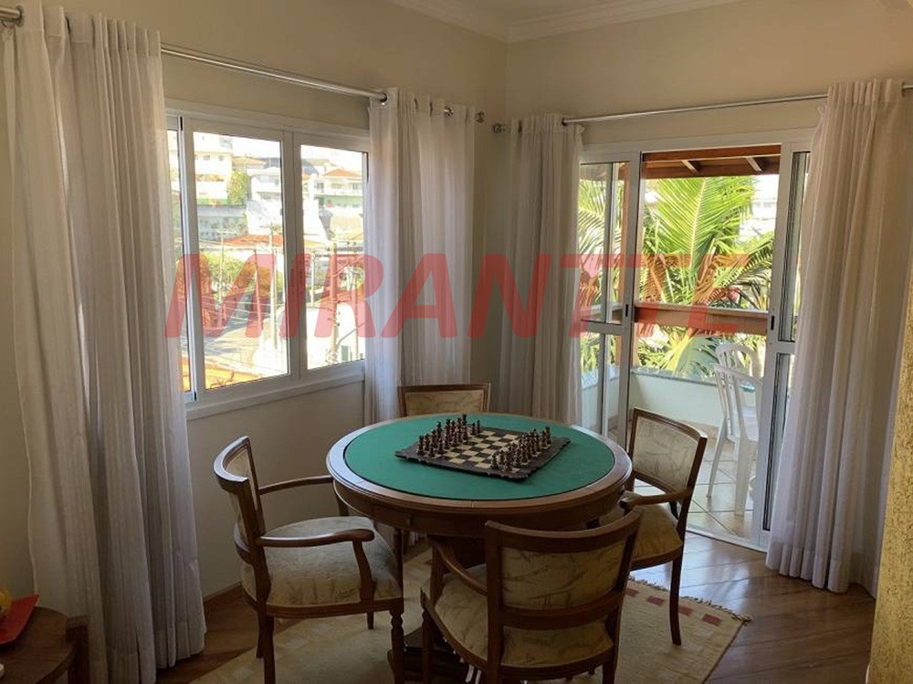 Sobrado de 511m² com 5 quartos em Jardim São Bento