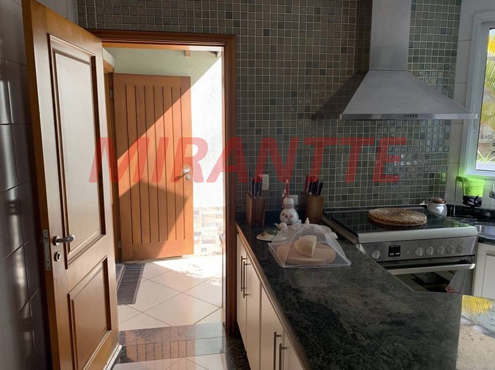 Sobrado de 511m² com 5 quartos em Jardim São Bento
