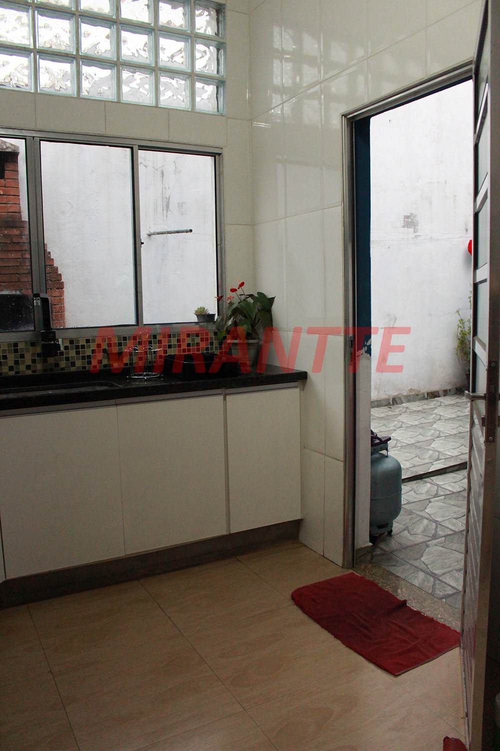 Casa terrea de 180m² com 3 quartos em Vila Mazzei