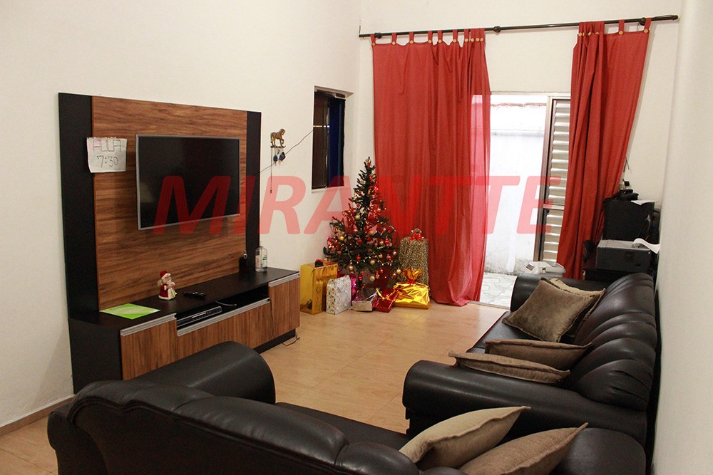 Casa terrea de 180m² com 3 quartos em Vila Mazzei
