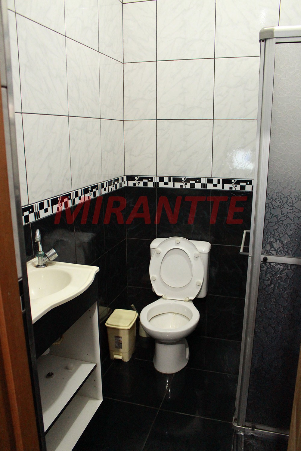 Casa terrea de 180m² com 3 quartos em Vila Mazzei