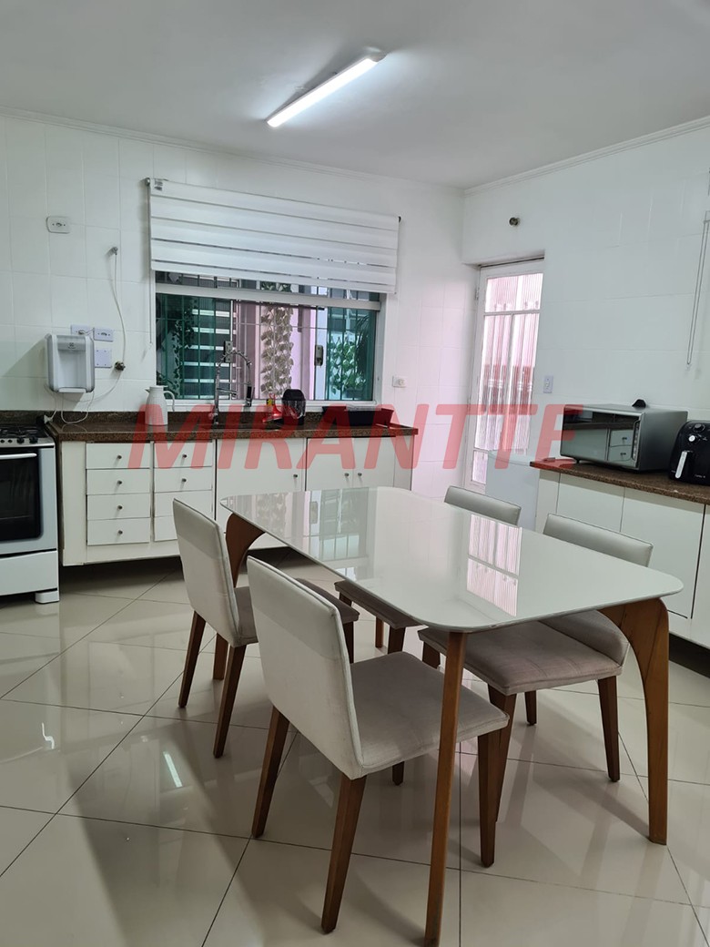 Sobrado de 380m² com 5 quartos em Parada Inglesa