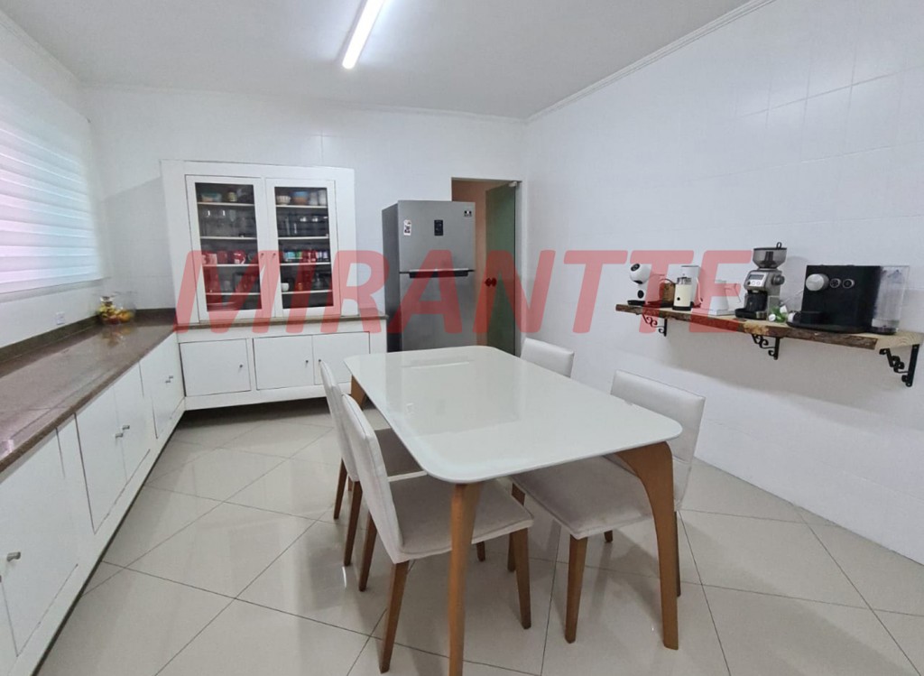 Sobrado de 380m² com 5 quartos em Parada Inglesa