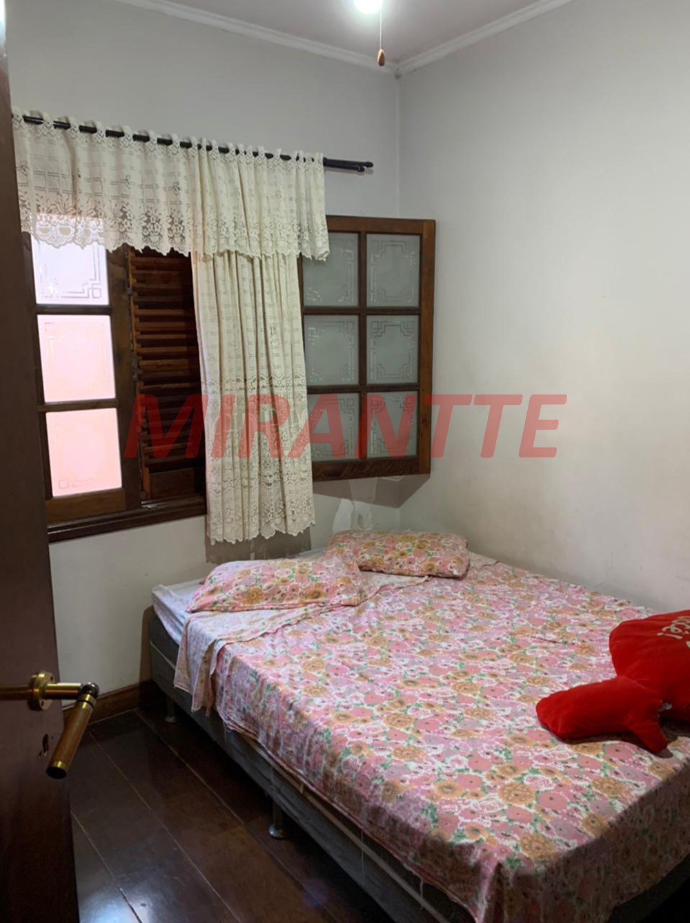 Sobrado de 221m² com 3 quartos em Vila Celeste
