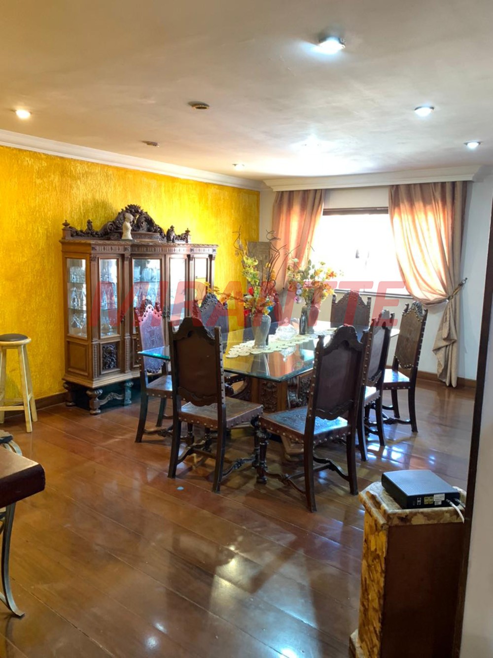 Sobrado de 221m² com 3 quartos em Vila Celeste