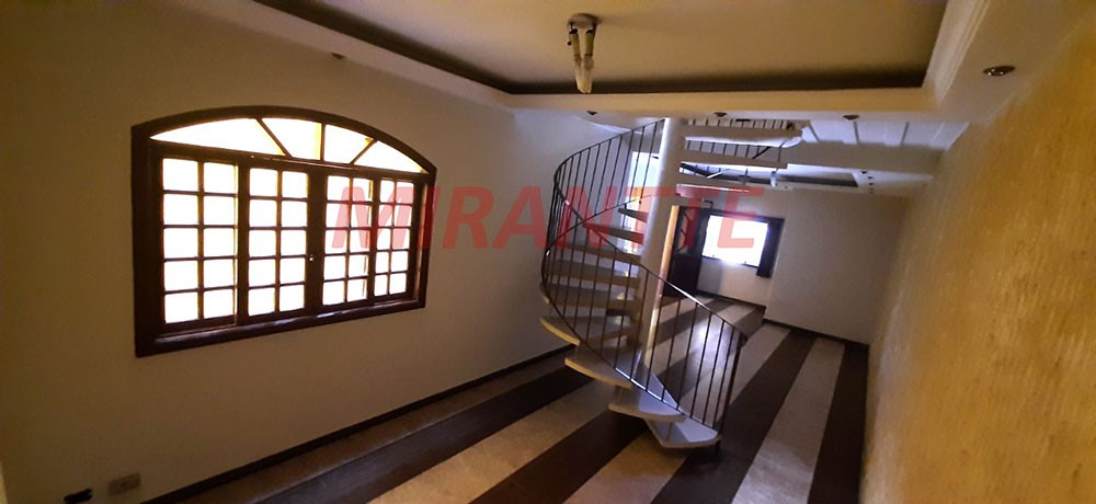 Sobrado de 177m² com 3 quartos em Jardim Bom Clima