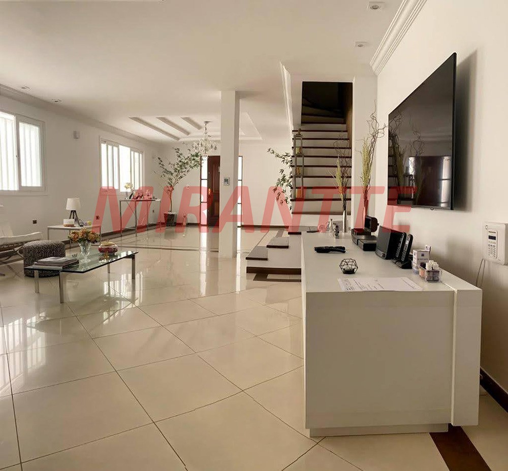 Sobrado de 250m² com 3 quartos em Jardim Oriental