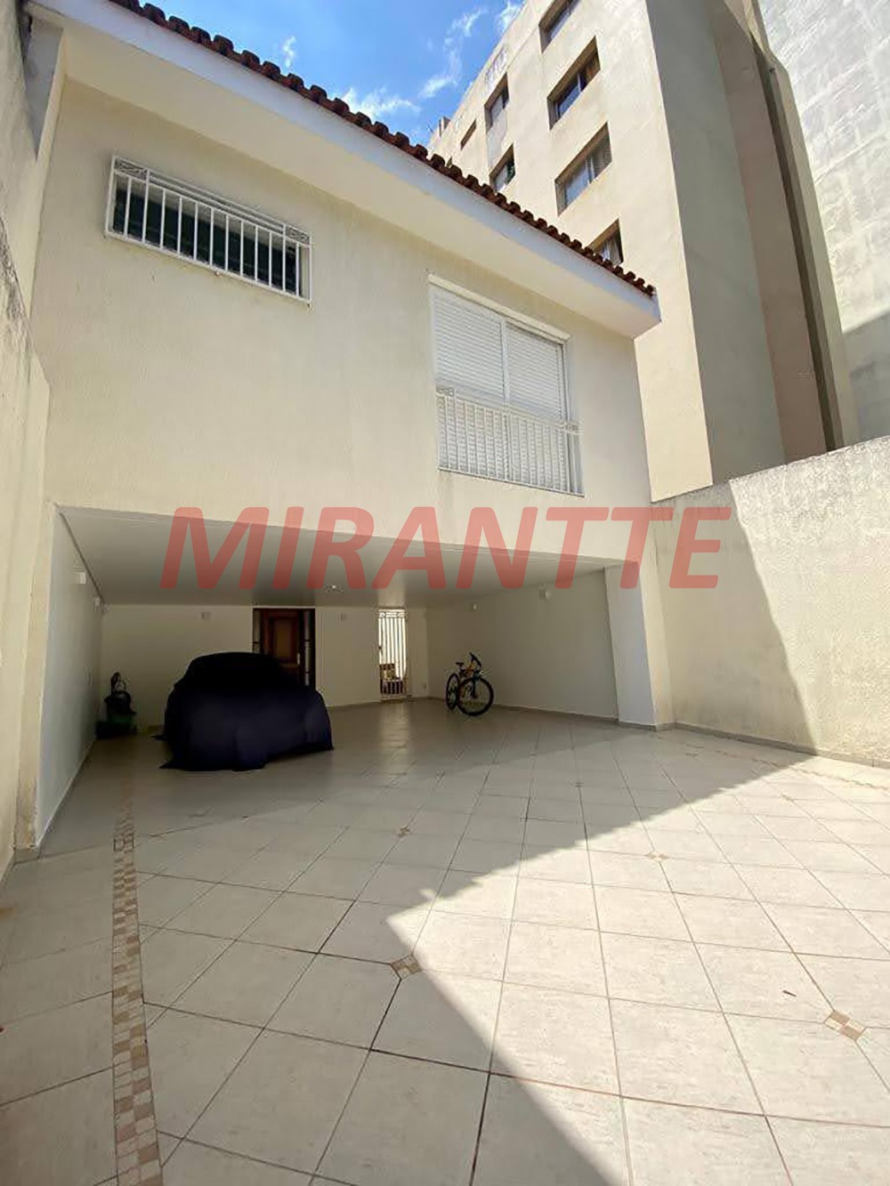 Sobrado de 250m² com 3 quartos em Jardim Oriental