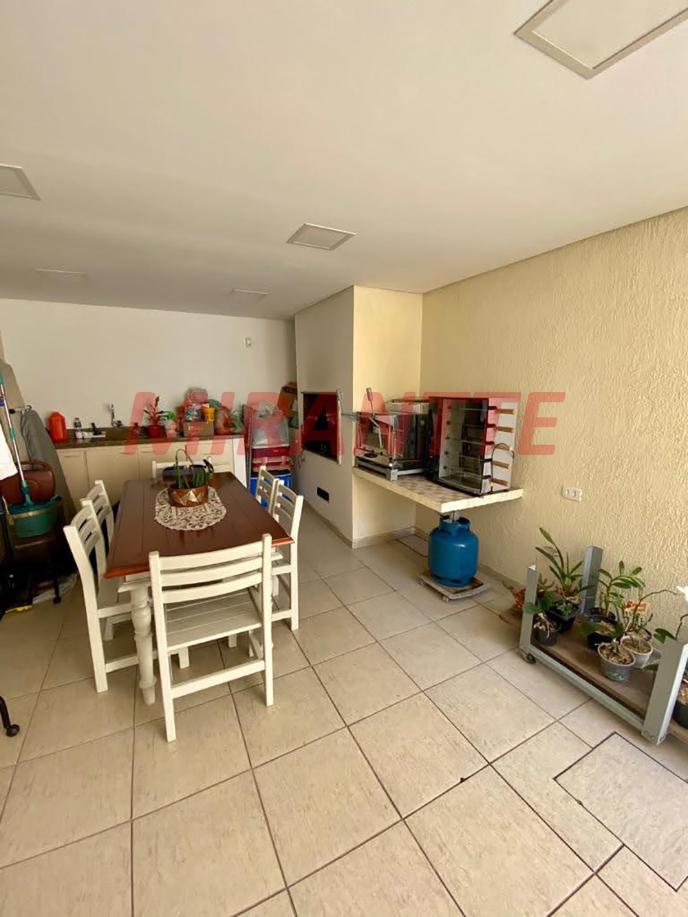 Sobrado de 250m² com 3 quartos em Jardim Oriental